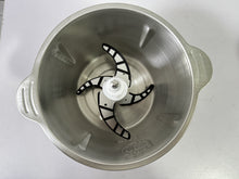 Load image into Gallery viewer, YDOOLNG  Power-operated meat grinders Electric kitchen mixers  Household electric small multifunctional fully automatic mixer  Crush the meat into pieces&amp;Crush vegetables&amp;Garlic puree machine blender&amp;meat grinder
