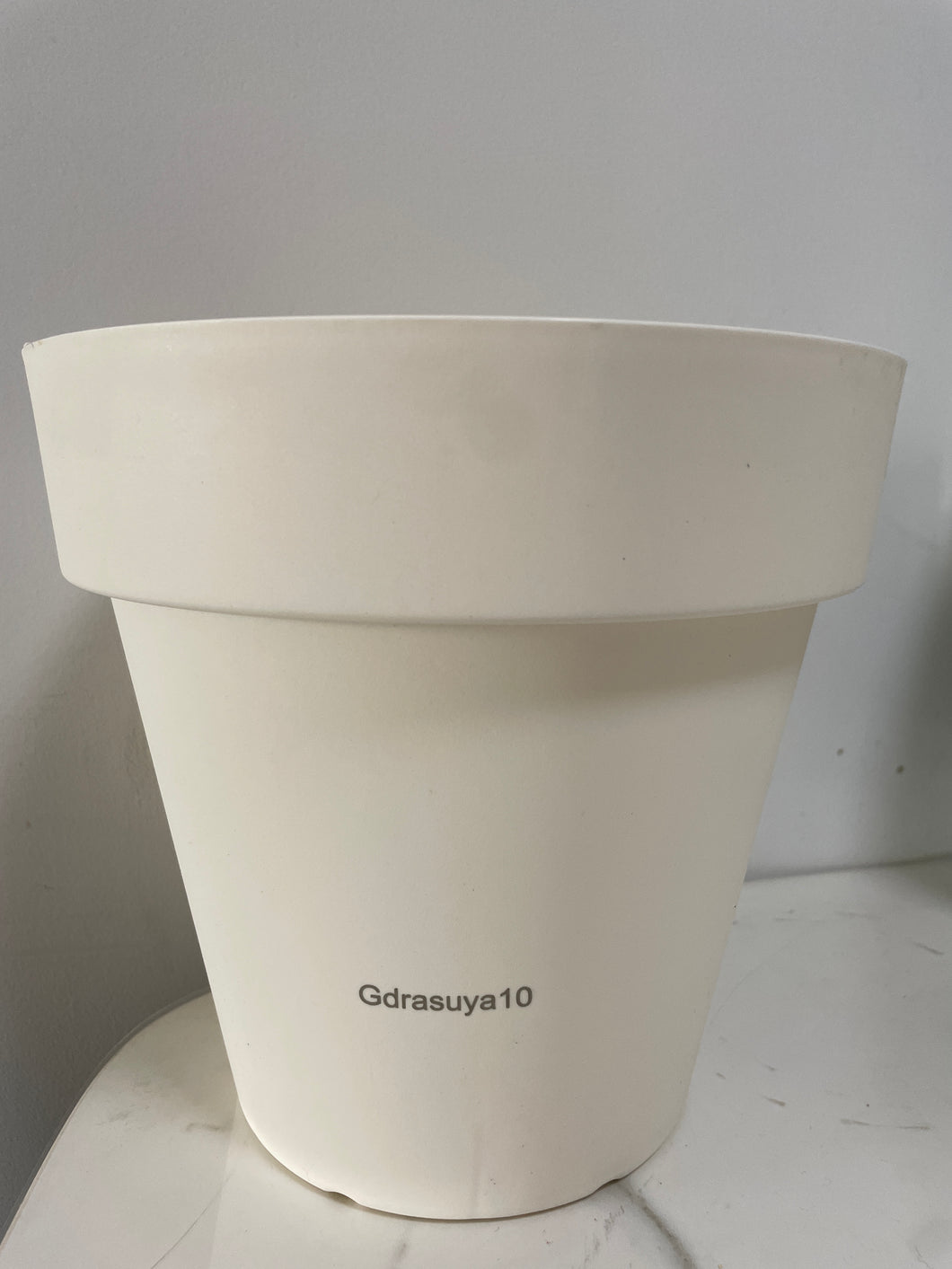 Gdrasuya10 Flower pots Plastic Planters, Plastic Indoor Planter Flower Pots, Heavy Duty and Stylish 6 Inch Plant Pots for Indoor Plants with Drainage Holes and Tray for Plants, Flowers, White