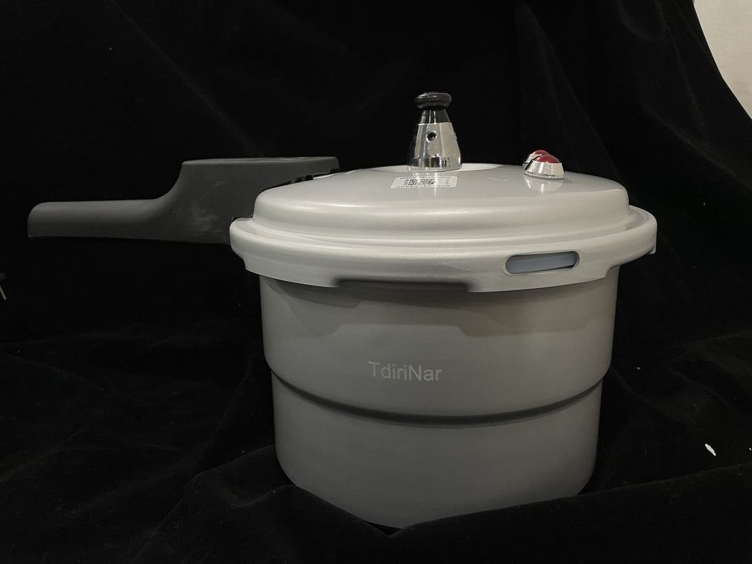 TdiriNar Pressure cookers, non-electric，10 Quart Stainless Steel Pressure Canner, Induction Compatible Cookware with Spring Valve Safeguard Devices,Compatible with Gas & Induction Cooker